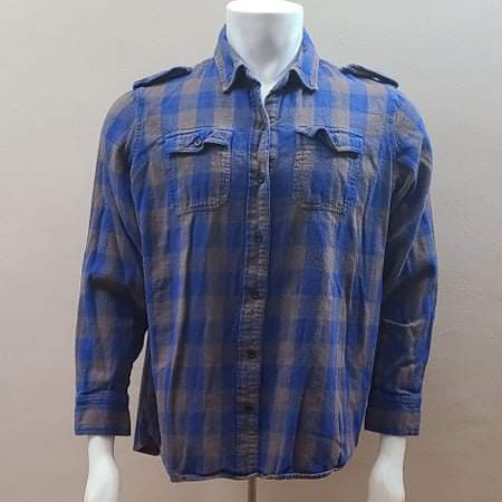 GAP  DRESS SHIRT LARGE